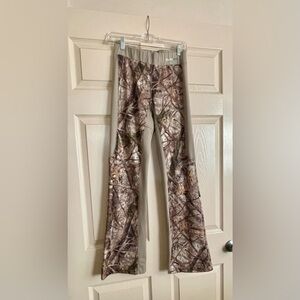 Cabela's Tan and Cream Pants